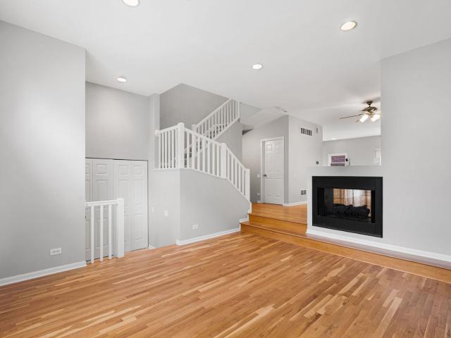 Townhouse for sale in Glenview, Illinois