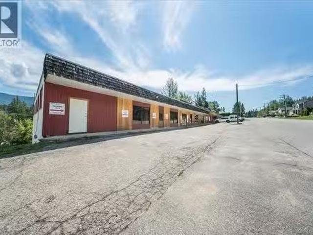 House for sale in Fruitvale, British Columbia