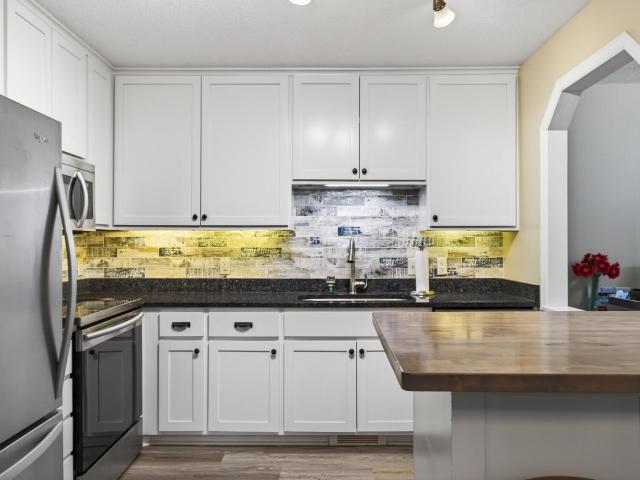 Townhouse for sale in Eagan, Minnesota