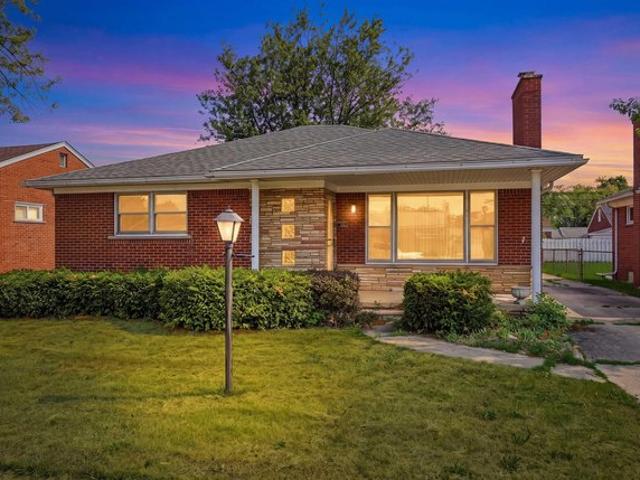 House for sale in Eastpointe, Michigan