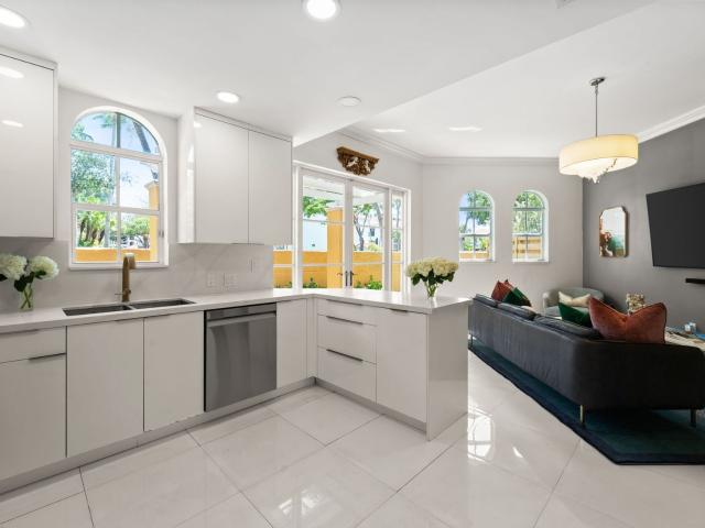 Townhouse for sale in Aventura, Florida
