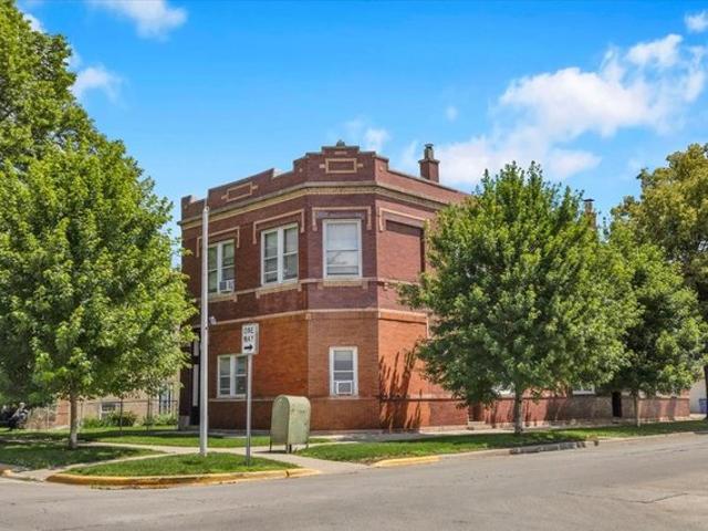 House for sale in Cicero, Illinois