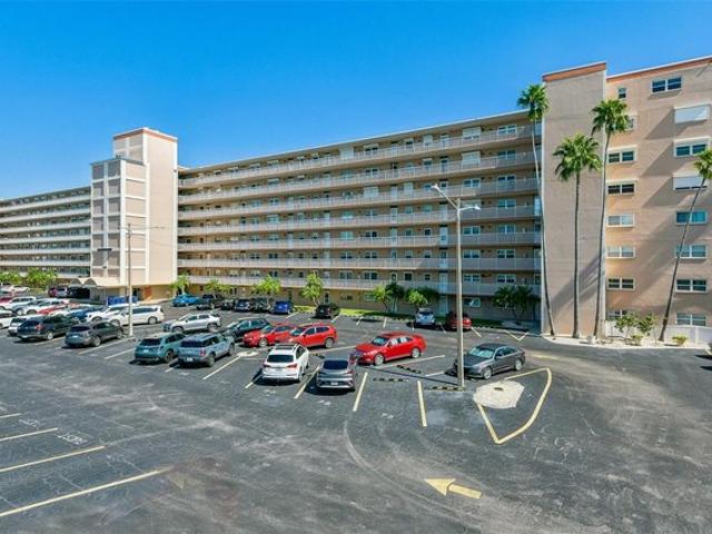 Condo for sale in South Pasadena, Pinellas County