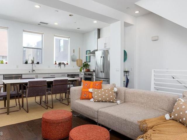 House for sale in Canoga Park, California