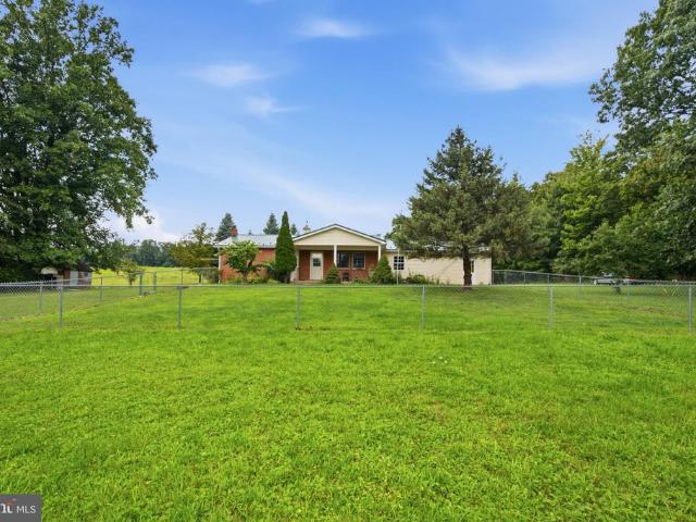 House for sale in Mc Alisterville, Pennsylvania