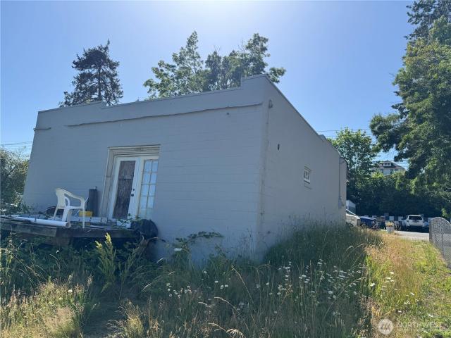 Commercial for sale in Allyn, Washington