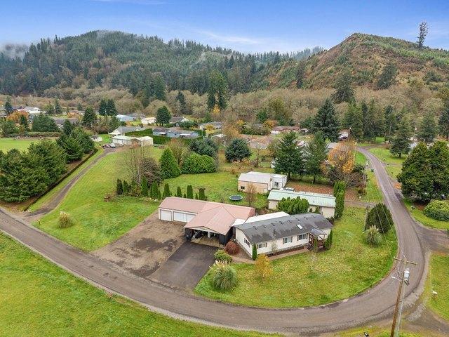 House for sale in Oregonia