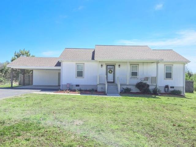 House for sale in Arab, Alabama
