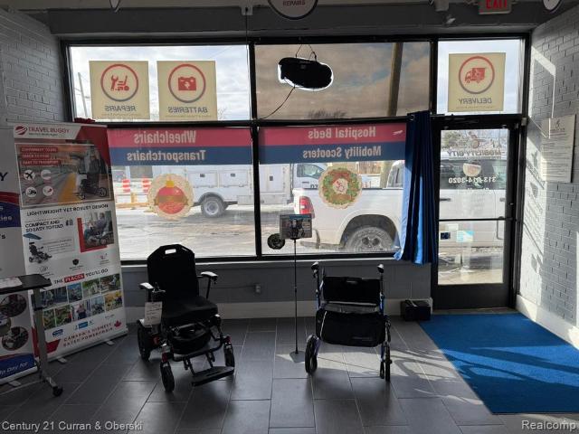 Commercial for sale in Dearborn Commercial for sale in Dearborn
