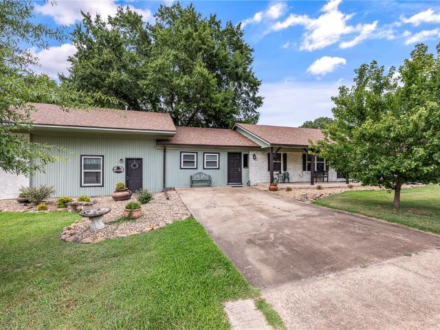 House for sale in Ark