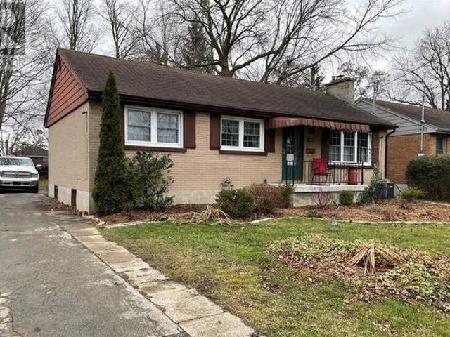 House for sale in London