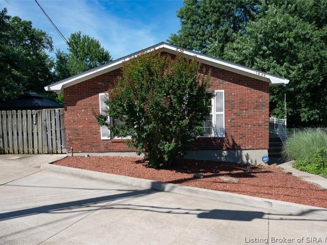 House for sale in New Albany, Indiana