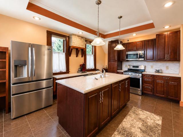 House for sale in Halyard Park, Milwaukee