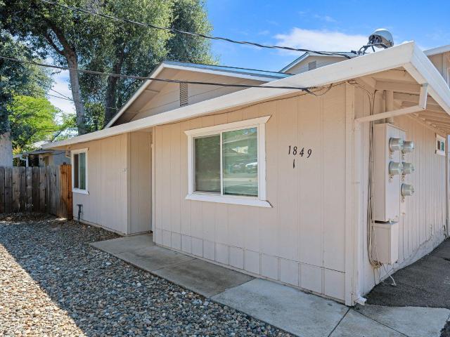 House for sale in Shasta, California