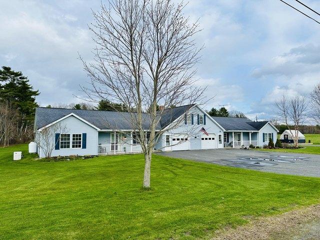 House for sale in China, Maine