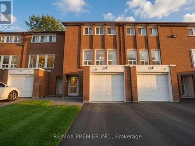 Townhouse for sale in Woburn, Ontario