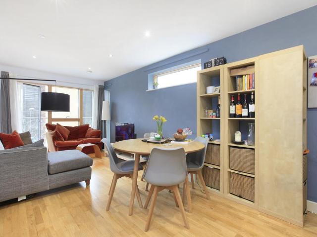 Apartment for rent in London Borough of Lambeth, Greater London