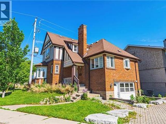 House for sale in Ancaster, Ontario