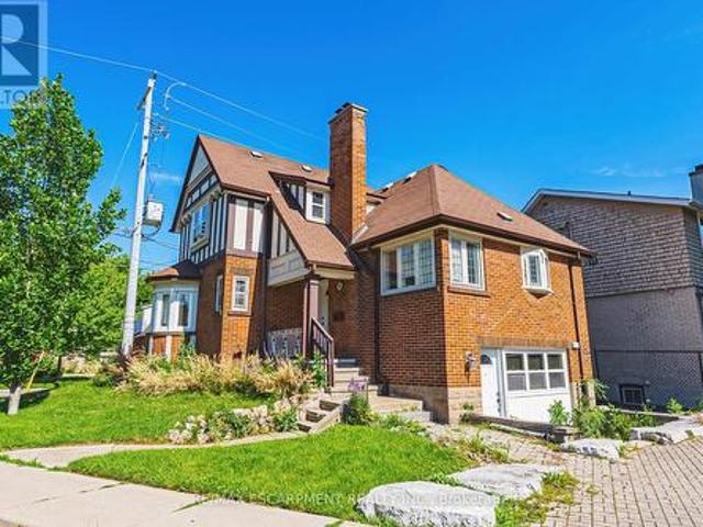 House for sale in Ancaster, Ontario
