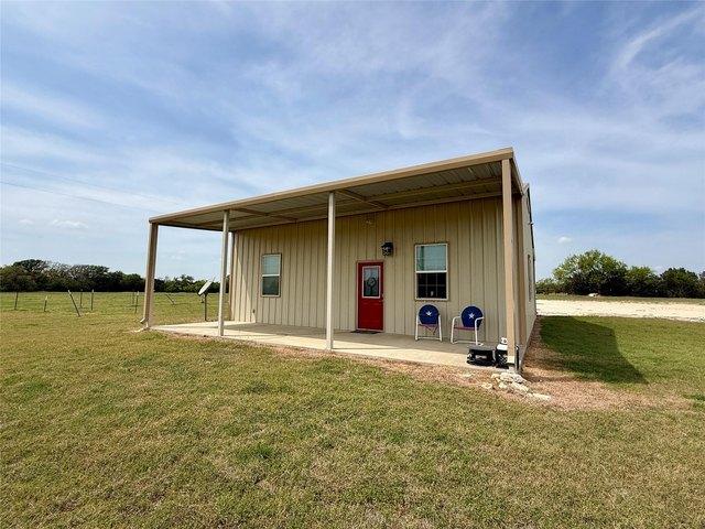 House for sale in Hamilton, Texas
