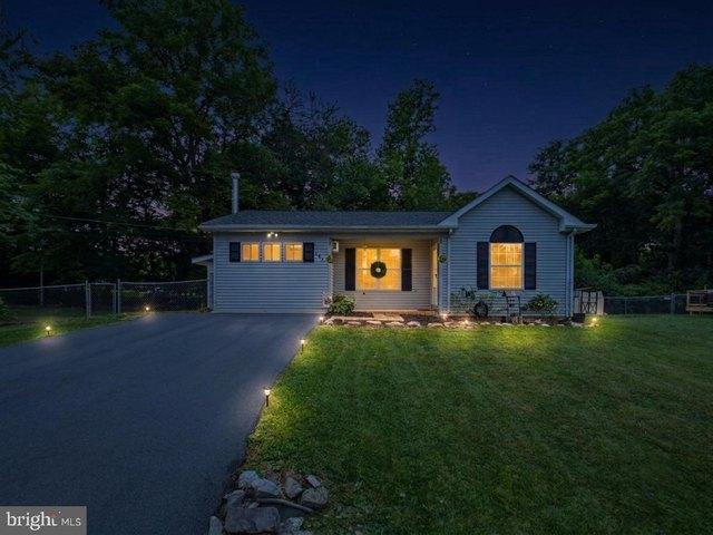 House for sale in Falling Waters, West Virginia
