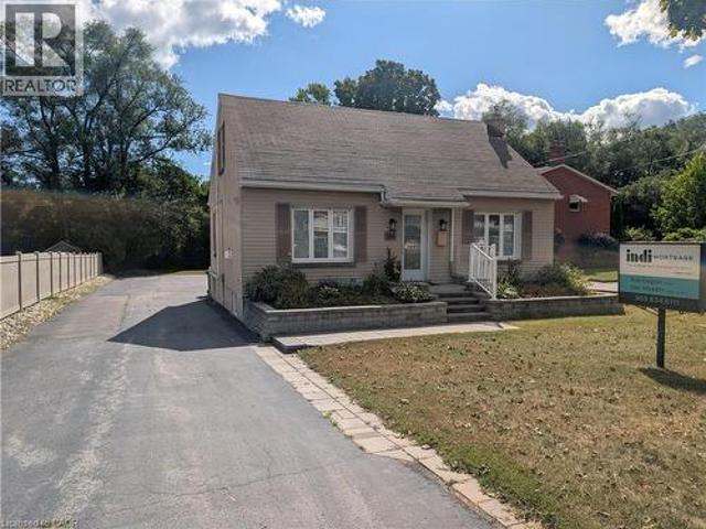 House for rent in Burlington, Ontario