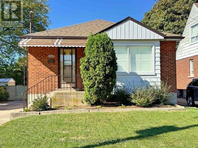 House for sale in Raleigh, Hamilton