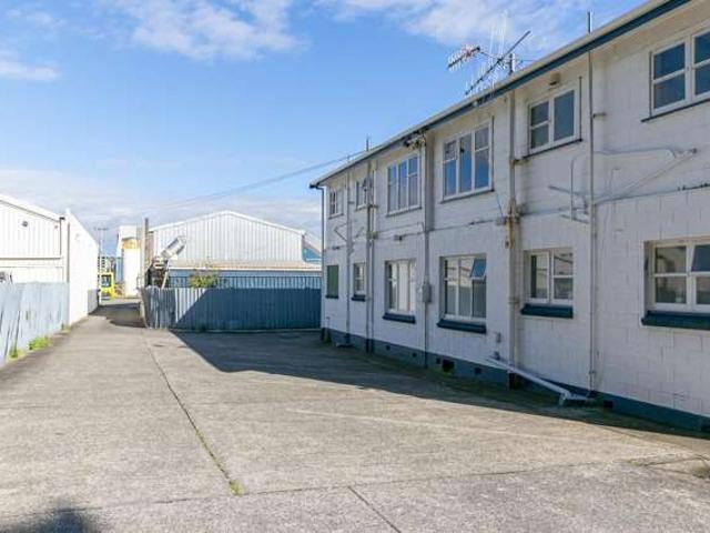 House for sale in Days Bay, Wellington