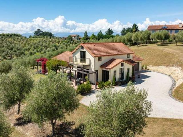 House for sale in Tasman