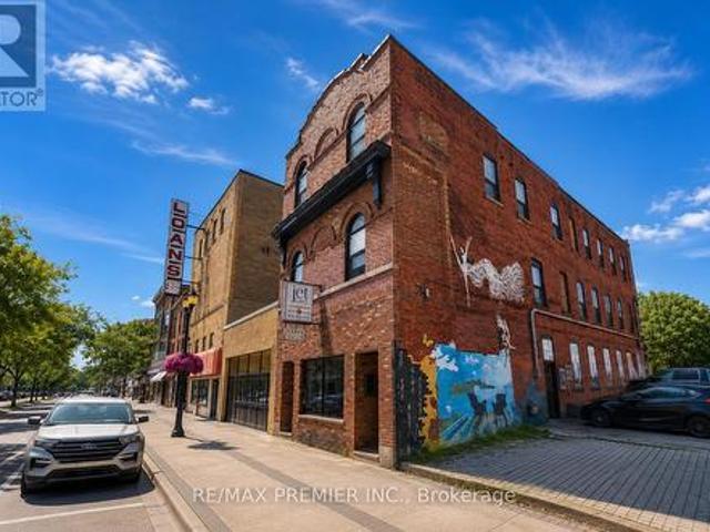 Property for sale in Ancaster, Ontario