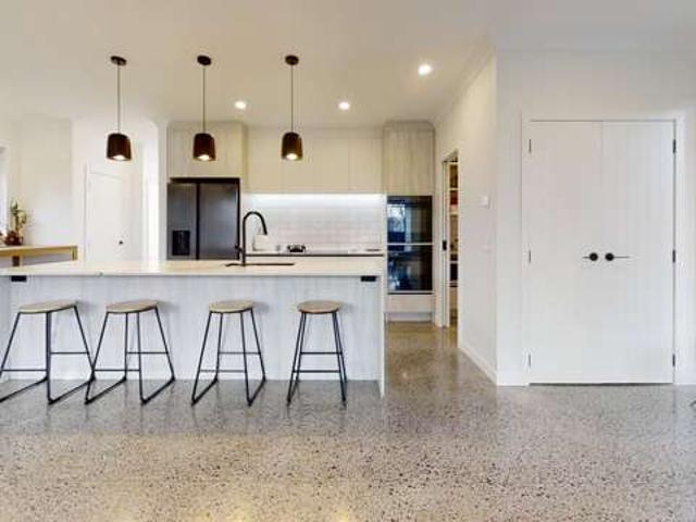 House for sale in Snells Beach