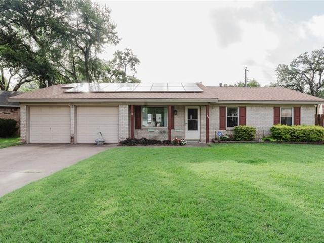 House for sale in Bedford, Texas