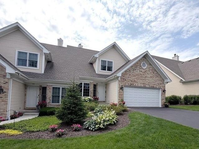 Townhouse for sale in Libertyville, Illinois