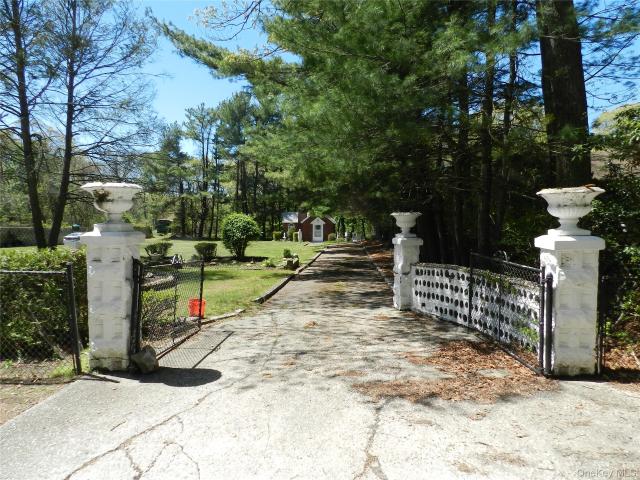 House for sale in Bohemia, New York
