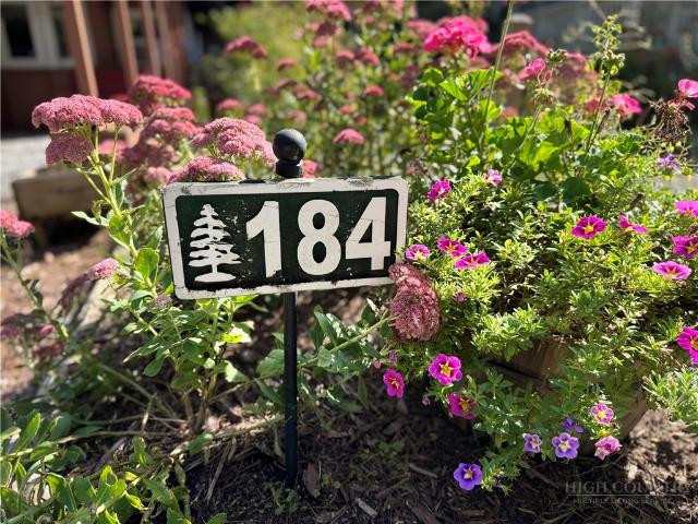House for sale in Linville Land Harbor, Newland