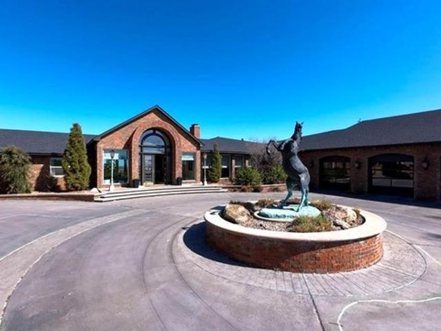 House for sale in Clinton, Oklahoma