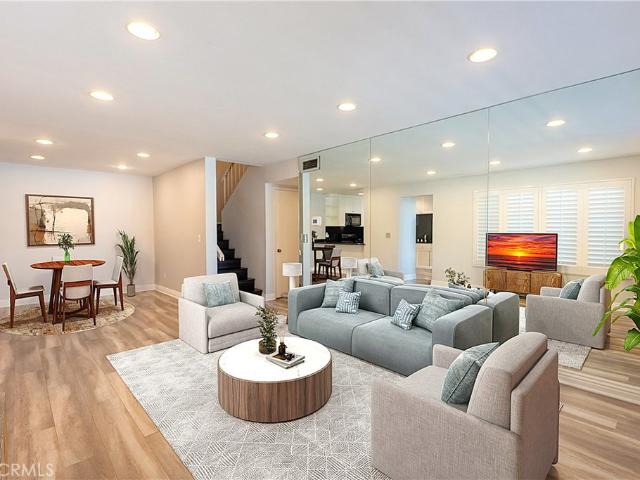 Townhouse for sale in Northridge West Neighborhood Council District, Canoga Park