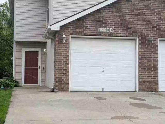 Condo for rent in Independence