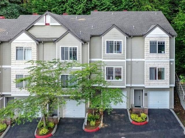 Townhouse for sale in Issaquah, Washington