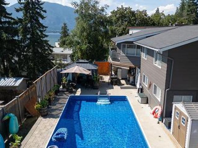 House for sale in Salmon Arm, British Columbia