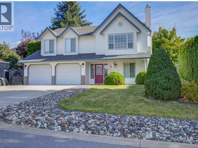 House for sale in Salmon Arm, British Columbia