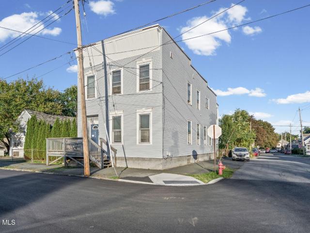 House for sale in City of Watervliet, Albany County