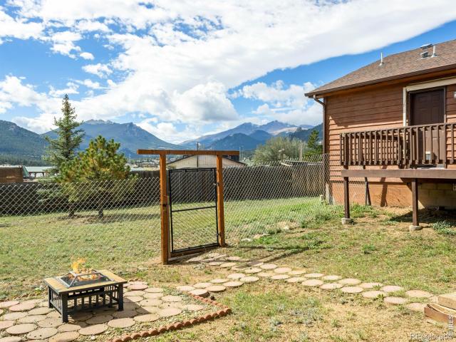 House for sale in Estes Park, Larimer County