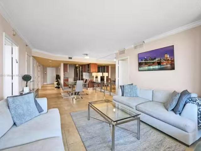 Condo for sale in Hollywood