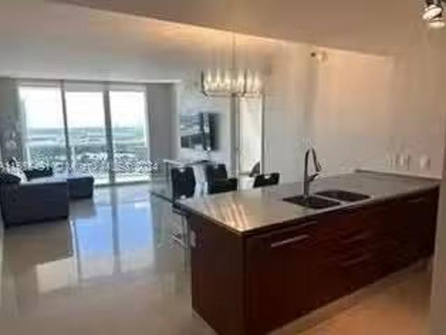 Apartment for rent in Hallandale, Florida