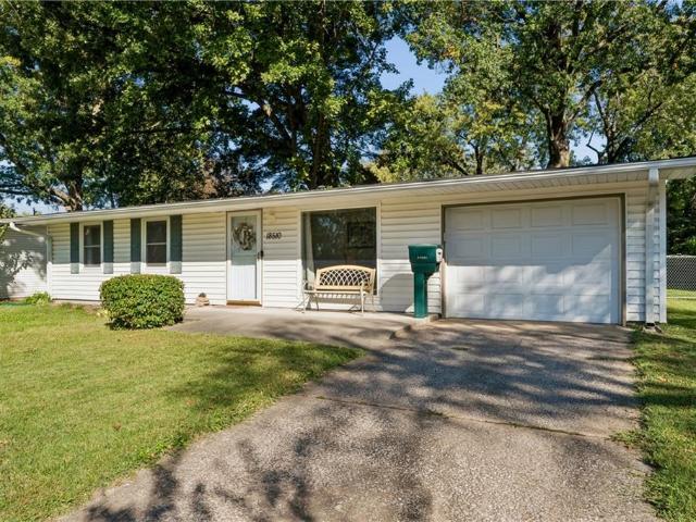 House for sale in Far View Heights, Independence