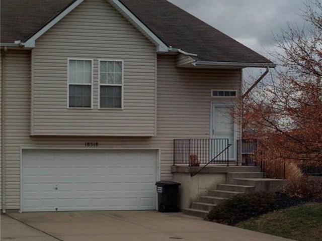 Townhouse for sale in Gardner, Johnson County