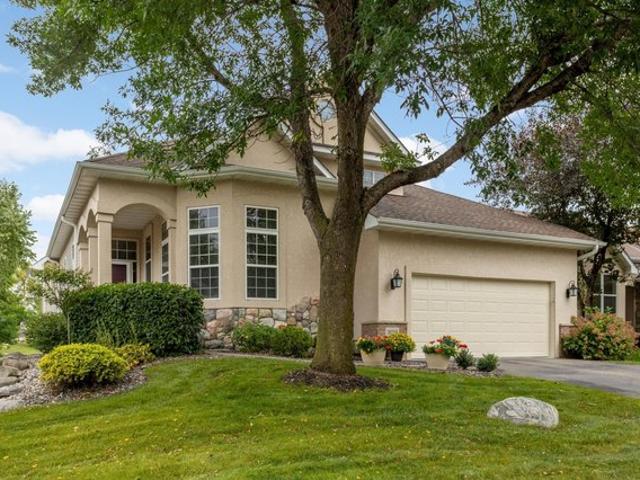 Townhouse for sale in Eden Prairie, Hennepin County