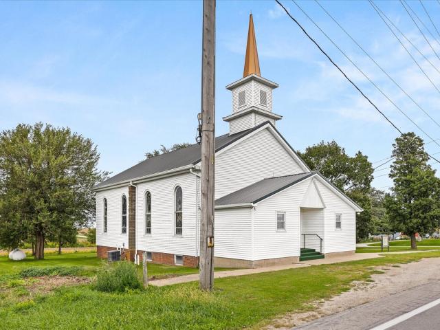 House for sale in Tonica, LaSalle County