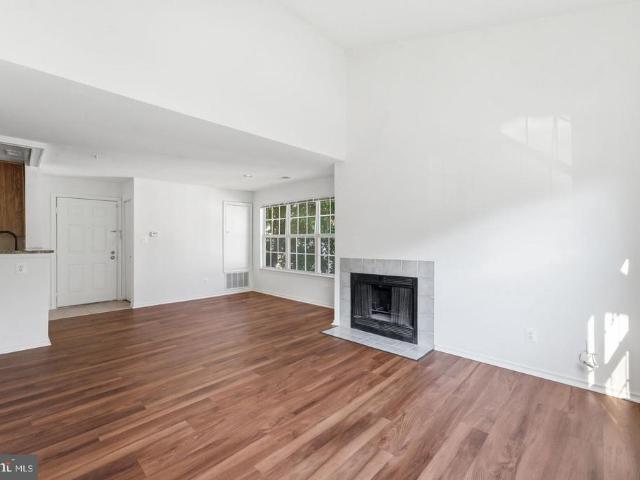 Condo for sale in Breckenridge at Montgomery Village, Montgomery Village